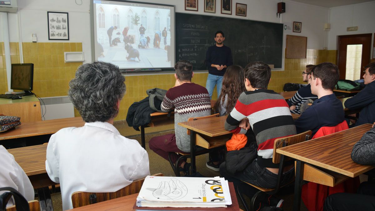 211 alvaro1