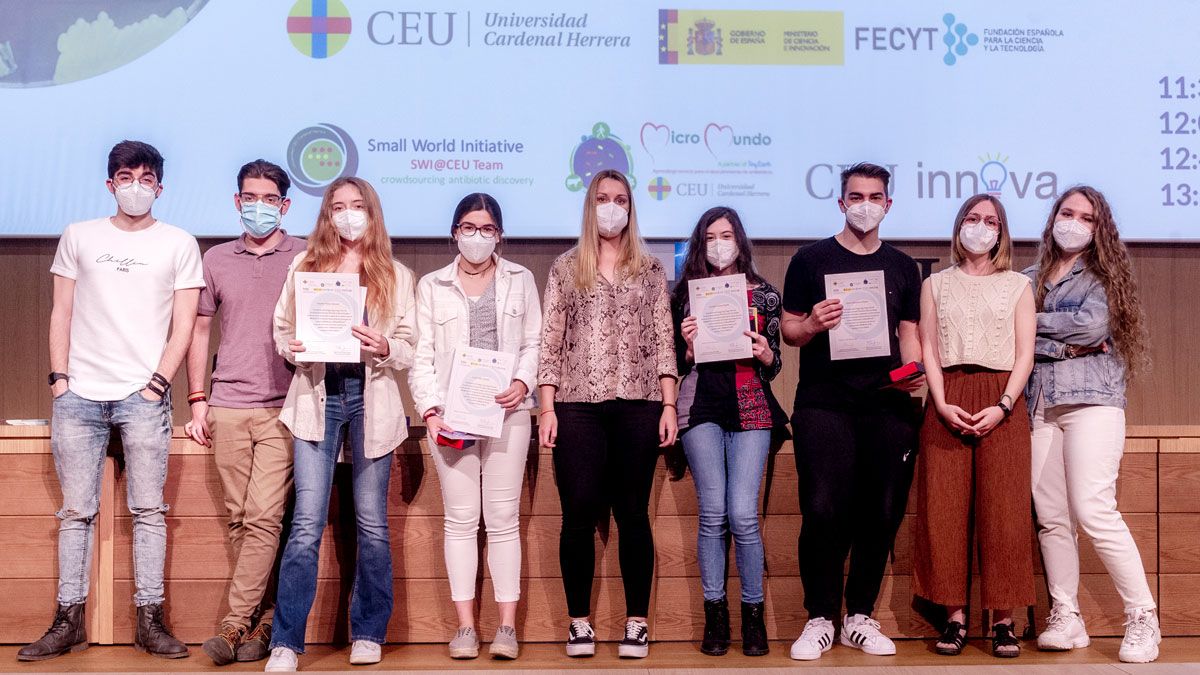 Buscando antibióticos 20-21. Proyecto SWI@CEU