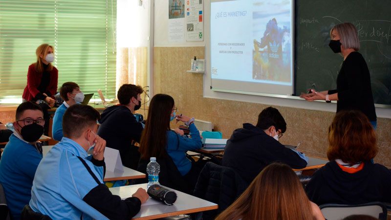 103 IAEE charla4ESO1